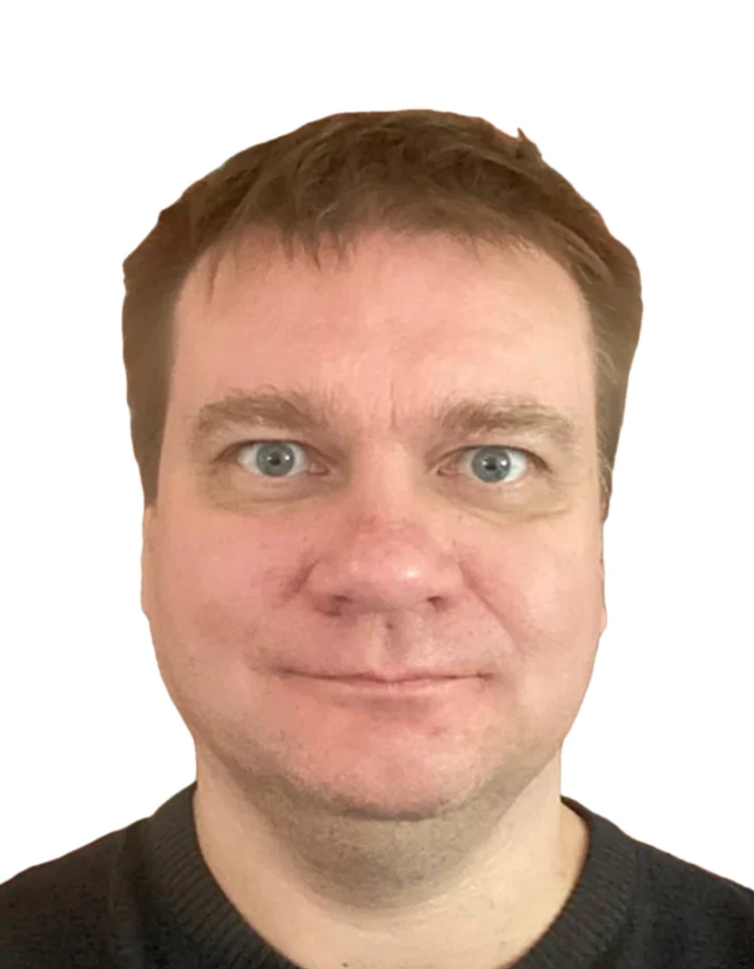 Пример готового фото на загранпаспорт на светлом фоне